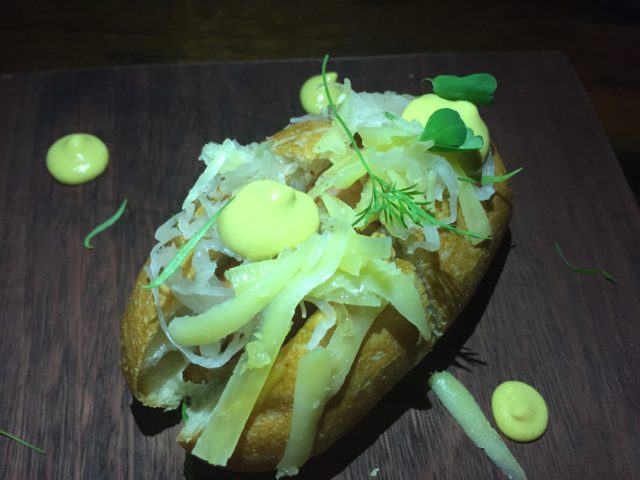 Park_and_Vine_hotdog