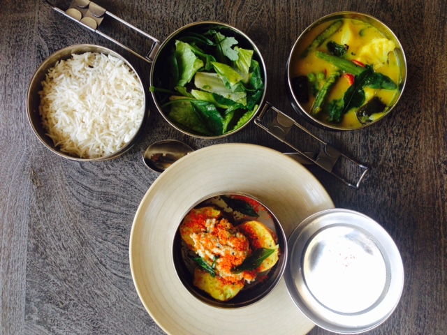 Sauma-Indian-Lunchbox